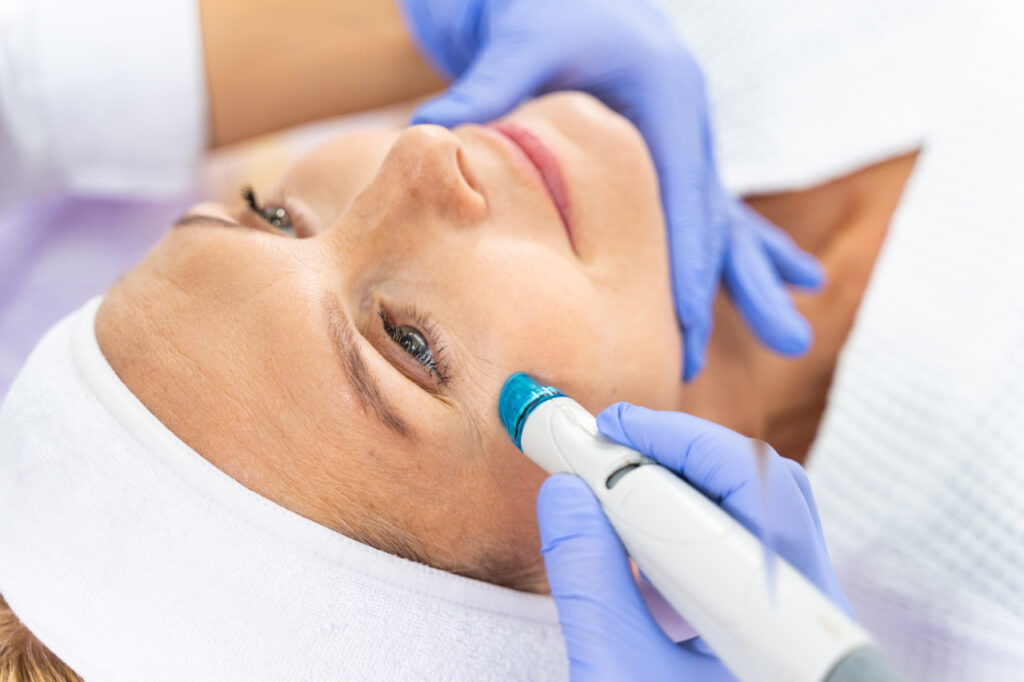 Facial Aging procedure to help reduce signs of aging