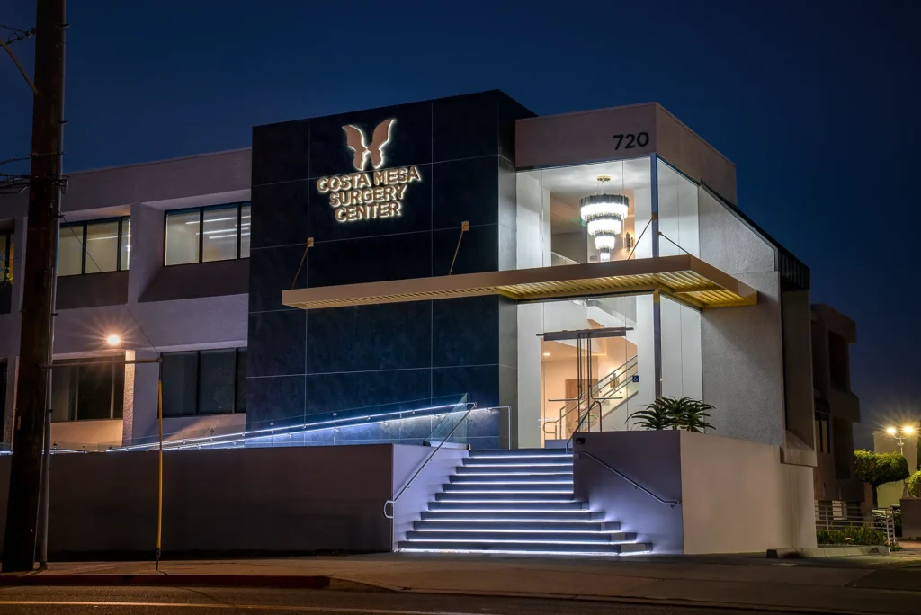 Wave Plastic Surgery & Aesthetic Center in Costa Mesa