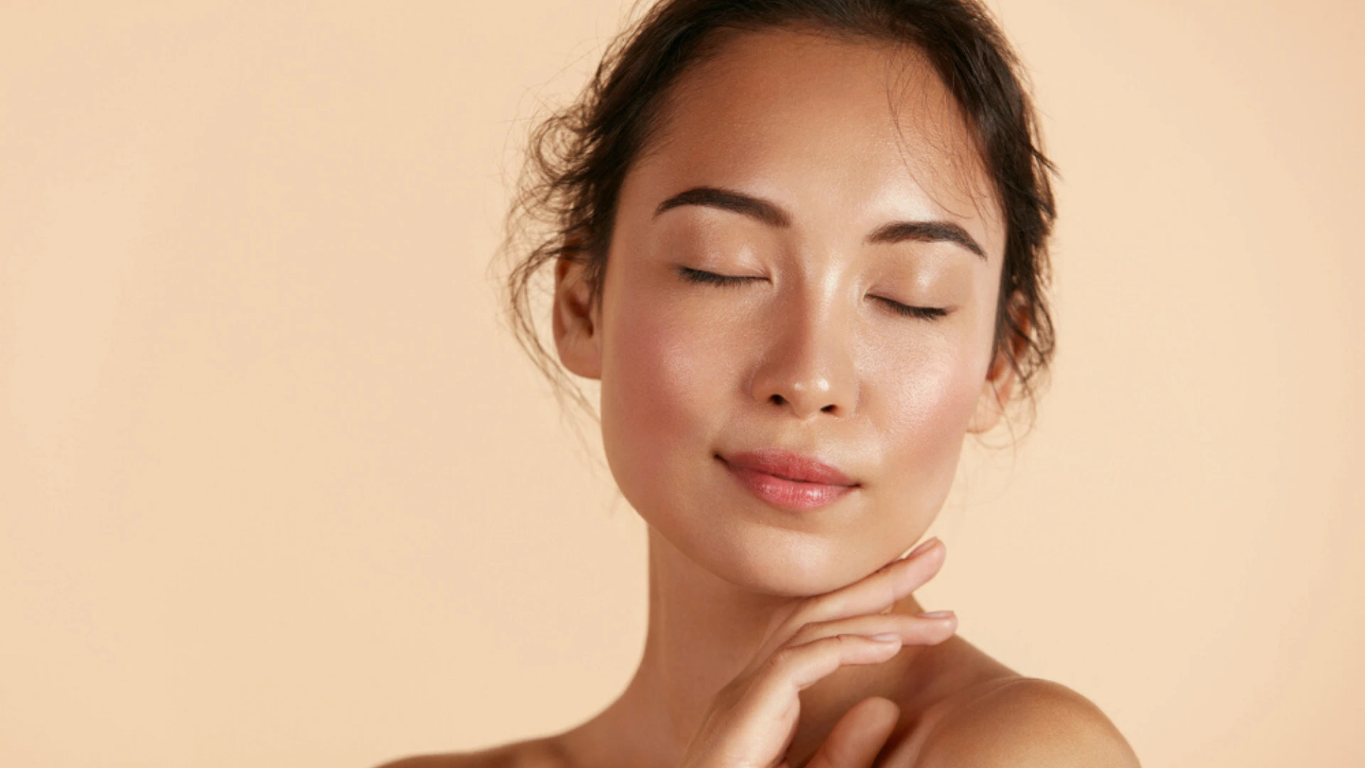 Wave Plastic Surgery and Aesthetic Center - VI PEEL