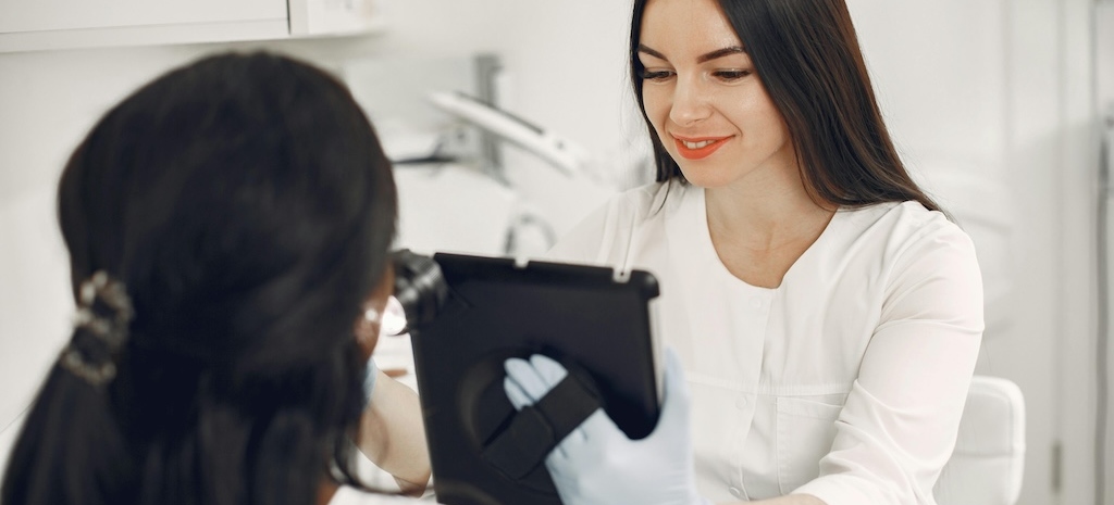 How to Achieve Your Perfect Double Eyelid: Surgery Methods and Shape Selection Guide Schedule Your Consultation Tips for Eyelid Surgery Shapes and Enhancements How to Change Your Eye Shape Surgery Wave Plastic Surgery 1